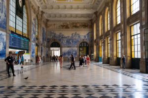 Sao Bento Train Station