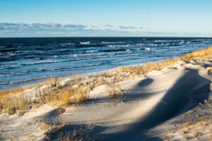 Sea, sand and shadows 