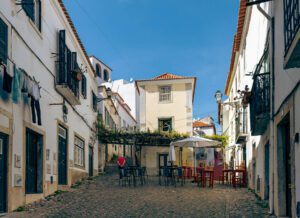 Alfama area in Lisbon (1)