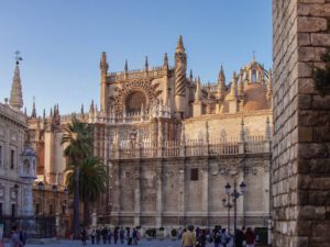 Catedral de Sevilla - Seville’s Top Attractions For History Enthusiasts